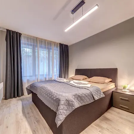 Slope Retreat At Dream View *